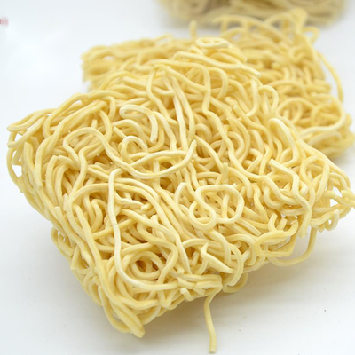 Owalny okrągły kształt 400 g makaronu jajecznego udon o niskiej zawartości tłuszczu